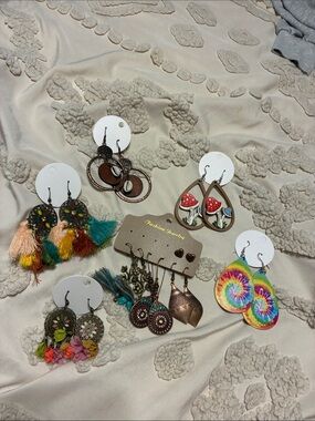 Fashion Jewelry Colorful Boho Tassel and Wood Earrings Set - Multicolor